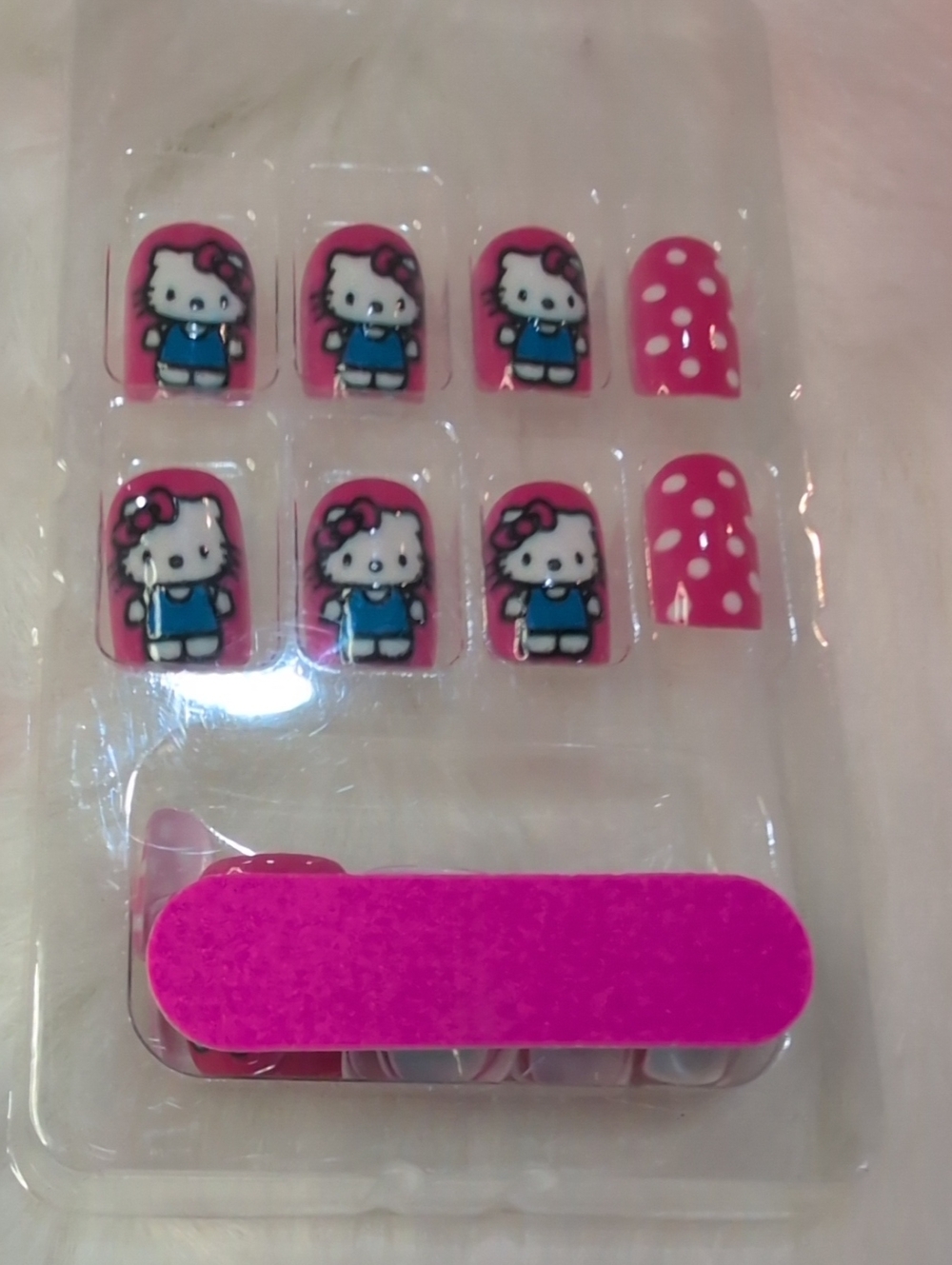 Hello Kitty Pink Press-On Nail Set - Cute Cartoon Design